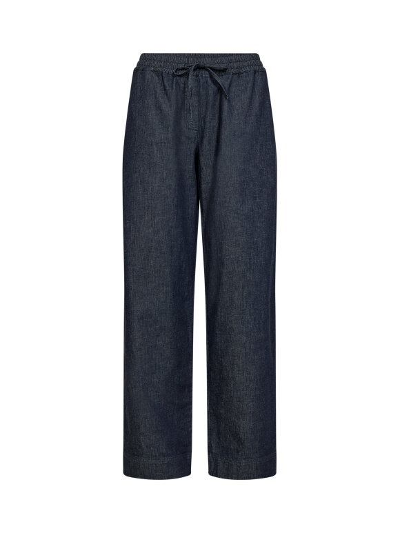 Leveté Room - LR-NURI 3  Leveté Room - LR-NURI 3