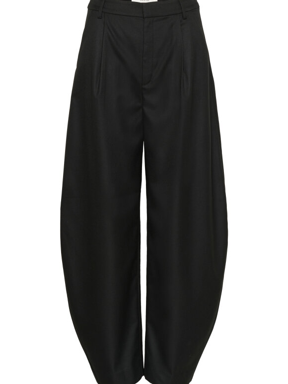 Gestuz - GZcallia MW barrel pants Gestuz - GZcallia MW barrel pants