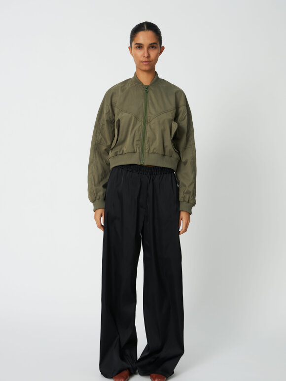 Stella Nova - Loose Pants with Elastic Waist
