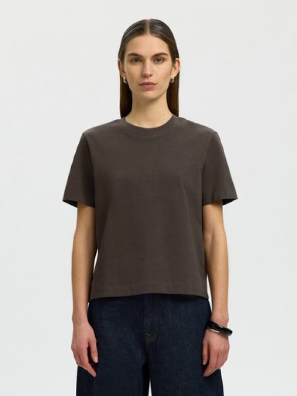 Selected Femme - SLWESSENTIAL SS BOXY TEE NOOS